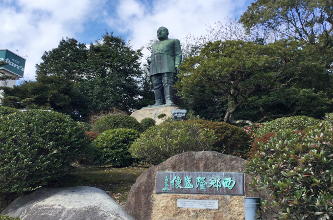 桜島を一望するカメラスタンド